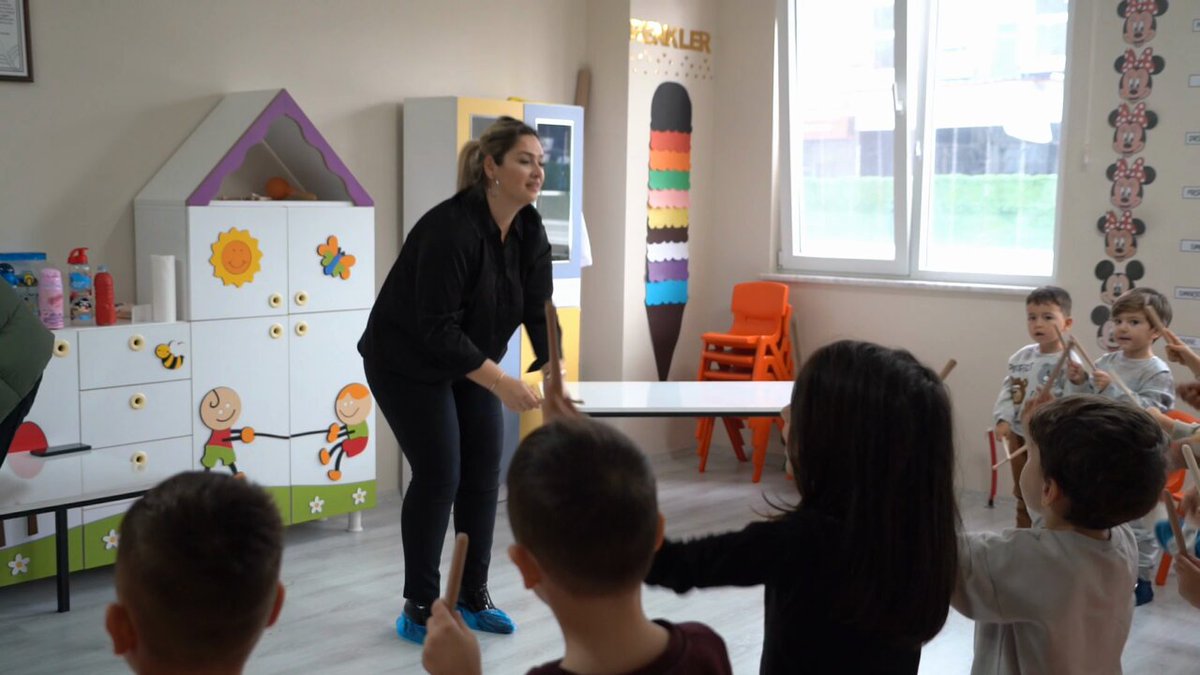 Miniklerin Ritimle Dans Ederek Öğrenme Serüveni