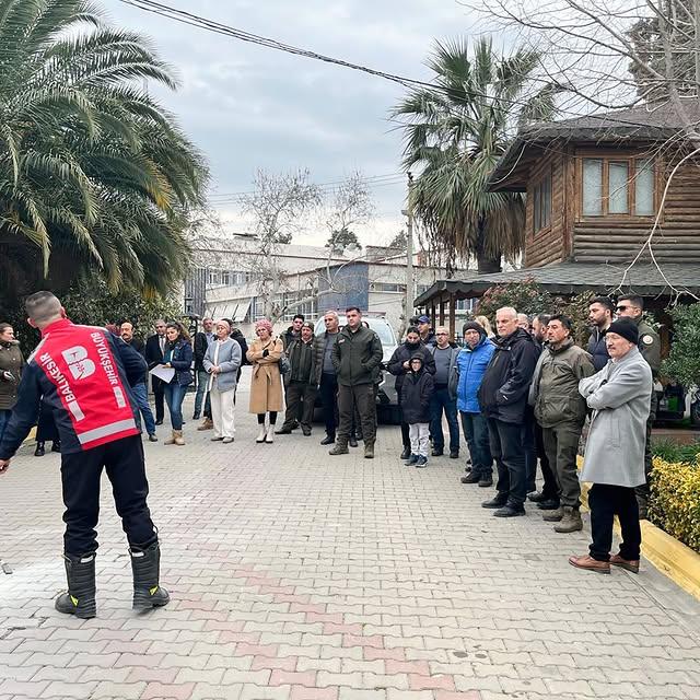 Edremit'te Orman Personeline Kapalı Alan Yangın Eğitimi