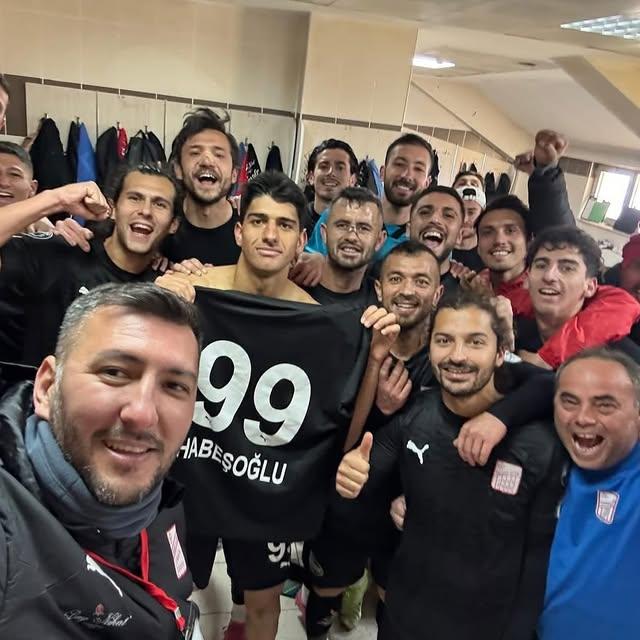 Ayvalıkgücü Belediyespor, Bayburt Deplasmanında Galibiyetle Döndü