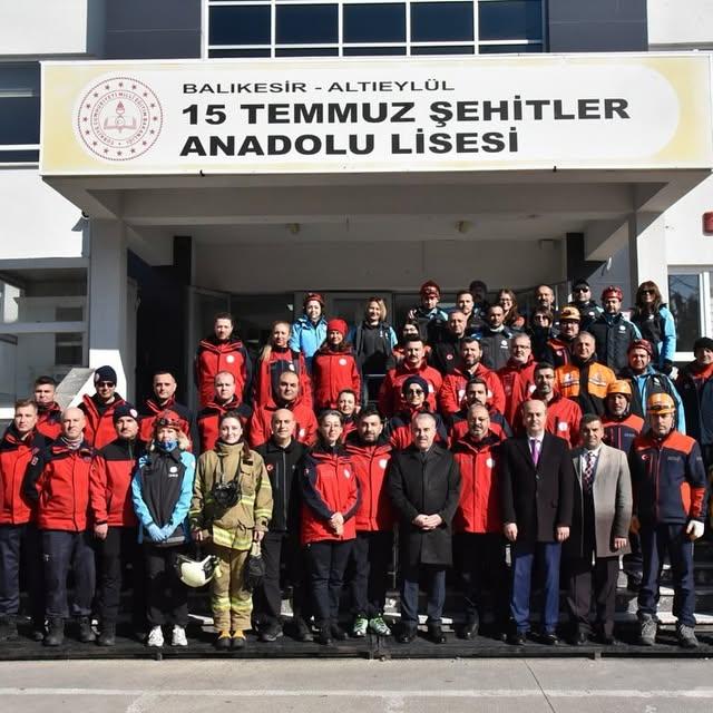 Deprem Hazırlıkları: Balıkesir'de Okullarda Güvenlik Eğitimi