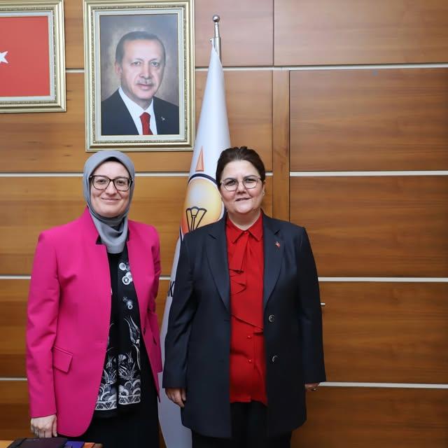AK Parti Balıkesir Milletvekili Belgin Uygur, Derya Yanık'ı Ağırladı