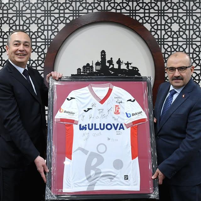 Balıkesir Spor Yönetiminden Vali İsmail Ustaoğlu'na Teşekkür Ziyareti