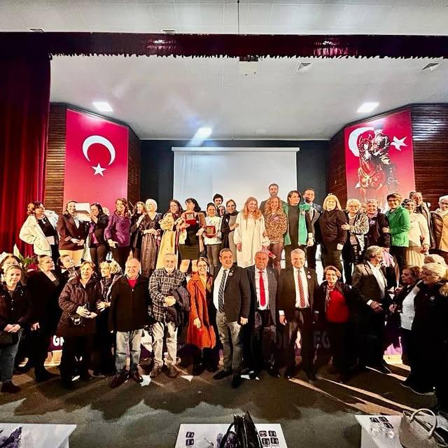 Edremit Belediyesi'nde 8 Mart Kutlamaları: 