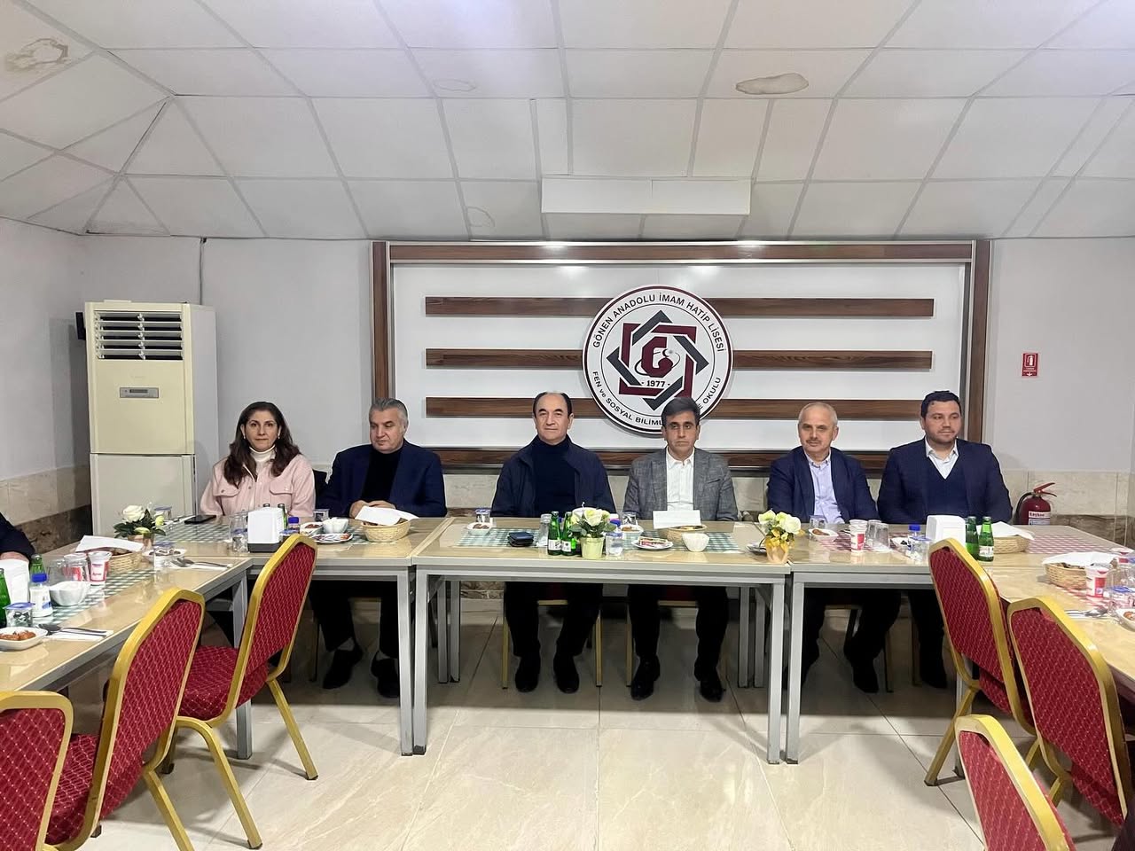 Gönen Kaymakamlığı'ndan Öğrencilerle İftarlı Buluşma