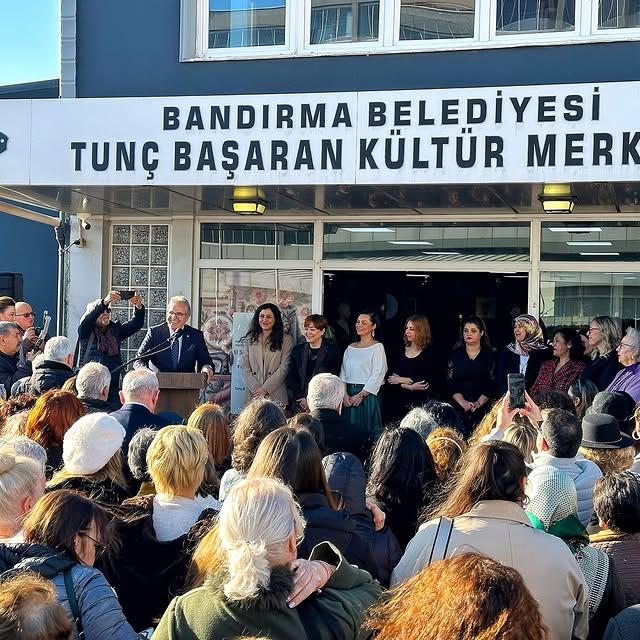 Bandırma Belediyesi'nden El Sanatları Sergisi