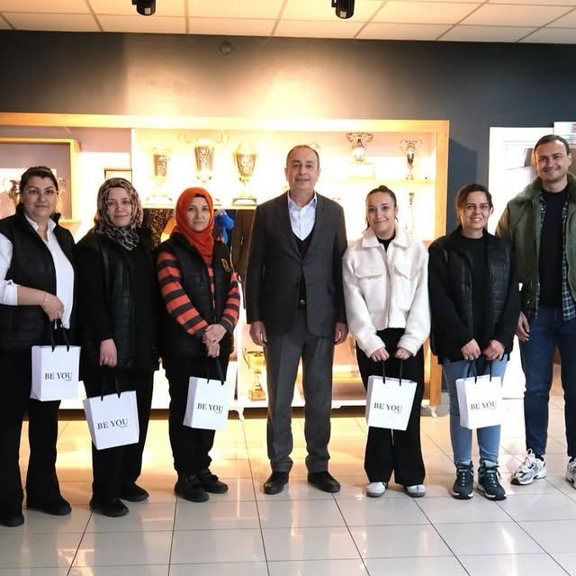 Balıkesir Spor'da 8 Mart Dünya Kadınlar Günü Kutlaması