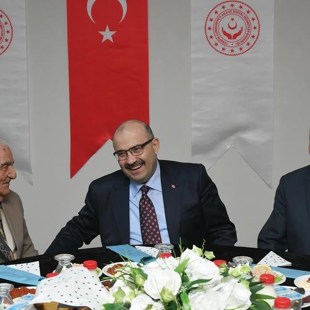 Balıkesir Valisi, Ramazan İftarında Huzurevi Sakinleriyle Buluştu