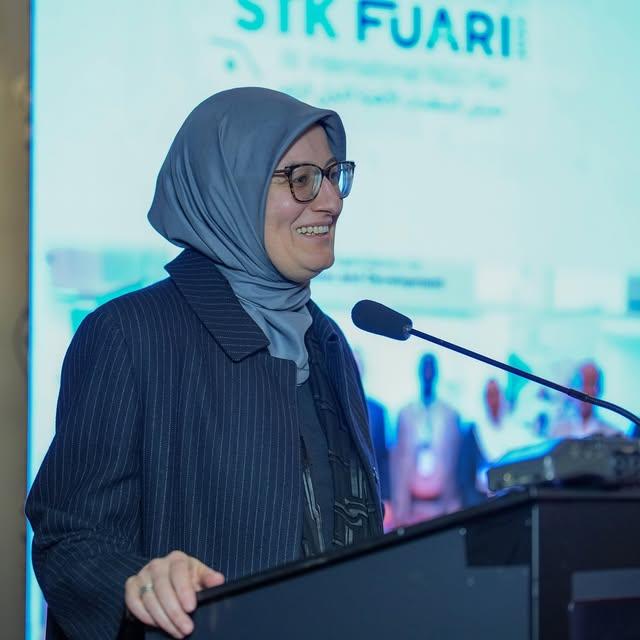 Ak Parti Balıkesir Milletvekili Belgin Uygur'dan STK'larla Birlikte İftara Davet