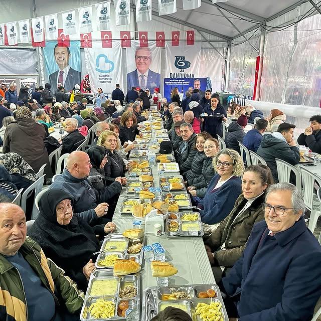 Bandırma Belediyesi'nden İftar Çadırı Etkinliği