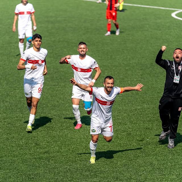Ayvalıkgücü Belediyespor ve Yozgat BLD Bozokspor Karşılaşmasında Kareler
