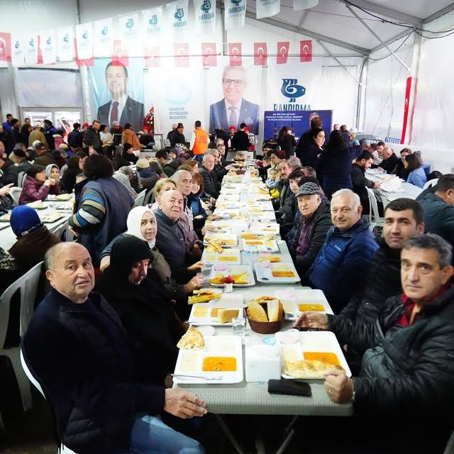 Bandırma Belediyesi'nden İftar Çadırı Etkinliği