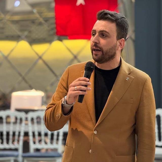 Ak Parti Balıkesir Milletvekili Bandırma'da İftara Katıldı