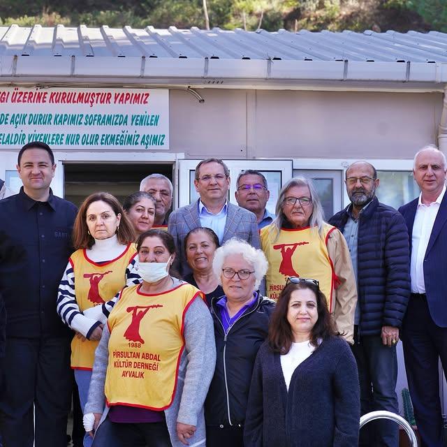 Ayvalık Belediyesi ve Pir Sultan Abdal Derneği'nden Madımak Nöbeti