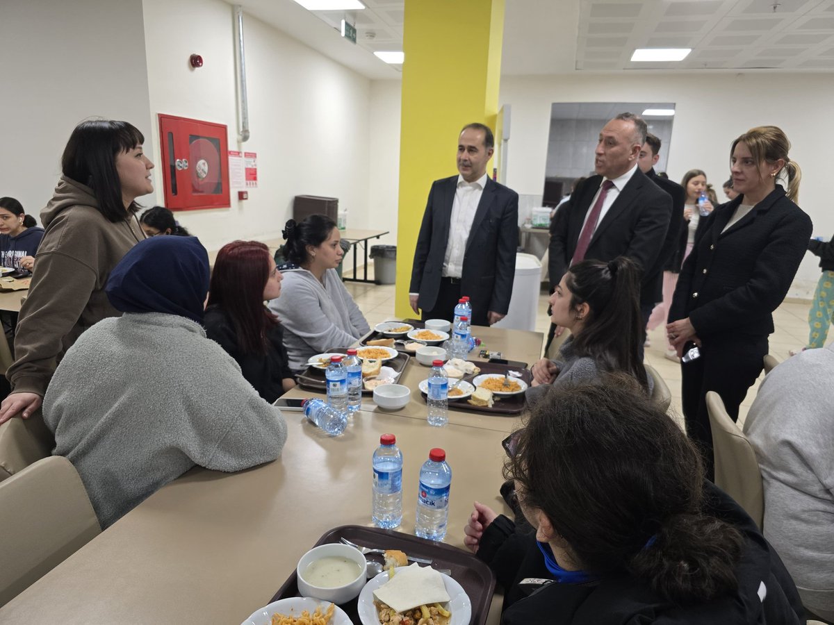 Bandırma Kaymakamlığından Öğrencilerle İftar Buluşması