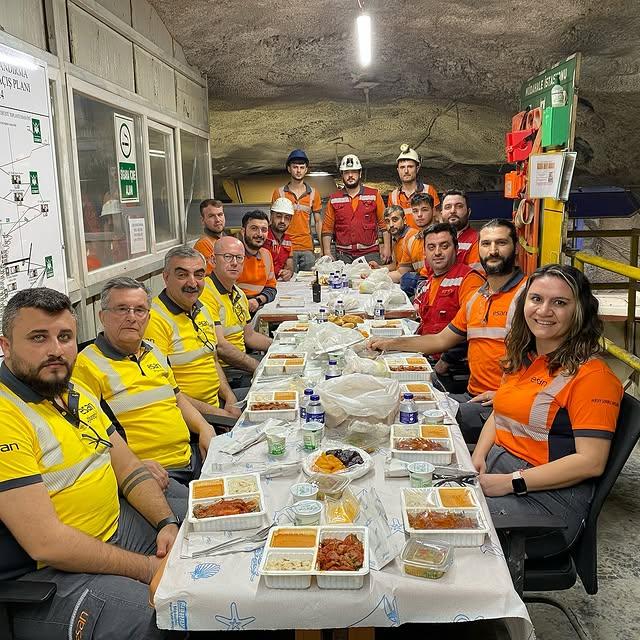 Balya Belediyesi'nden Maden İşçilerine İftar Yemeği