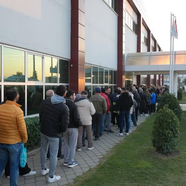 Burhaniye'de Ramazan Coşkusu: Hemşehriler İftarda Buluşuyor