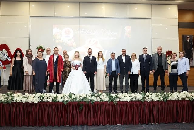 Balıkesir Büyükşehir Belediyesi Personeli Sema ve Semih Evlendi