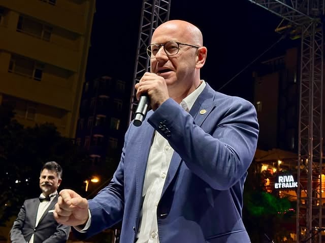 CHP’li Vekil Sarı, Bandırma Kuşcenneti Festivali’nin Finalini Kutladı