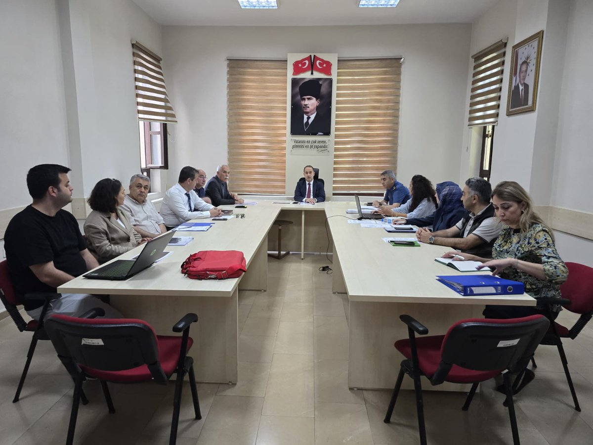 Bandırma'da Sahipsiz Hayvanlar İçin Komisyon Toplantısı Düzenlendi