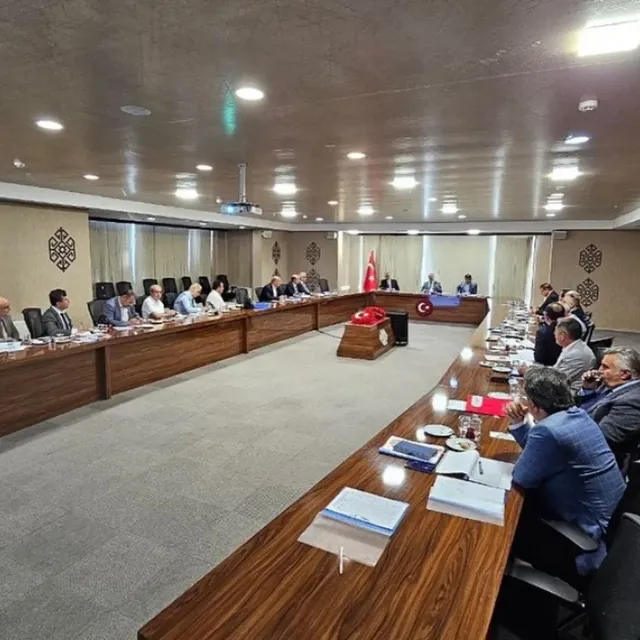 Edremit'te Taşımalı Eğitim Planlaması Yapıldı