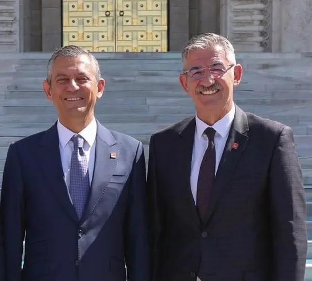 CHP Balıkesir'den Özgür Özel'e Destek Açıklaması