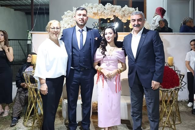Balya’da Şükrü ve Vahide’nin Yüzük Takma Töreni