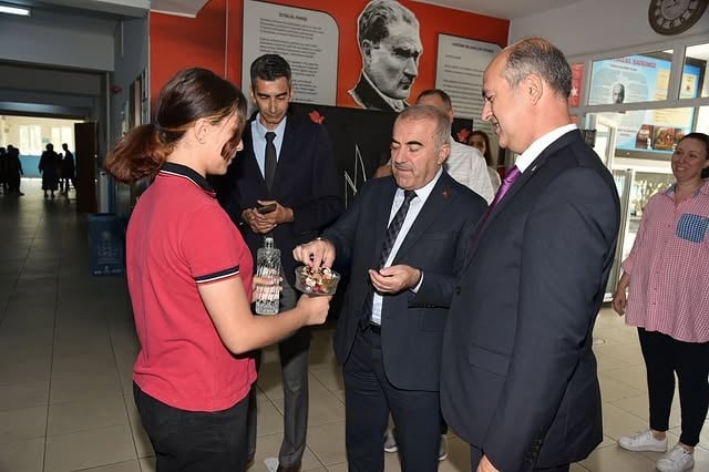Balıkesir'de Eğitim Modeli Değerlendirmesi: Mehmet Akif Ersoy Ortaokulu Ziyareti