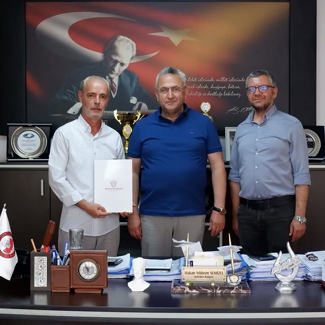 Susurluk Belediyesi Personeline Eğitim Desteği: Kolejle Protokol İmzalandı