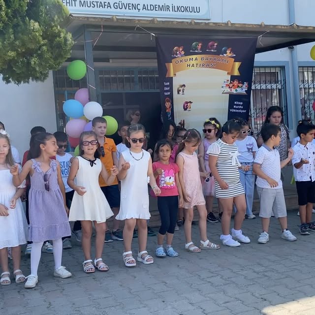 Gömeç'te Minik Kalpler Okuma Bayramında Coştu