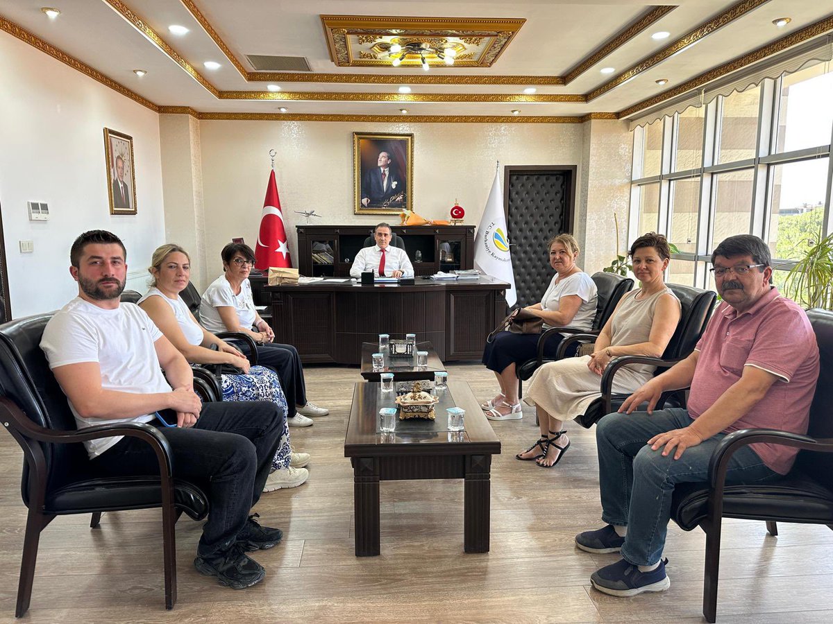 Burhaniye Kaymakamı İlyas Memiş'e Veda Ziyareti