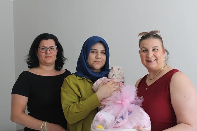 Susurluk Belediyesi Hoş Geldin Bebek Projesiyle Yeni Doğmuş Bebekleri Ziyaret Ediyor