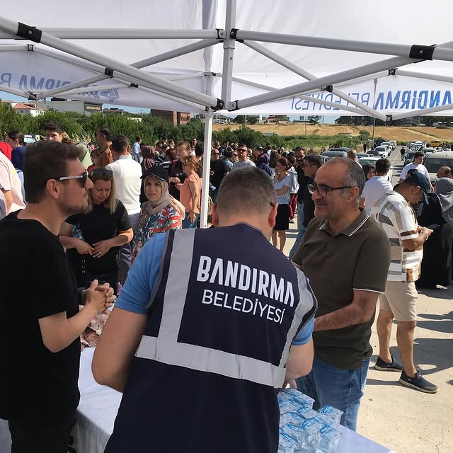 Bandırma Belediyesi YKS Sınavında Öğrencilere Destek Oldu